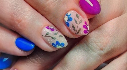 Faith's Nail Lounge image 3