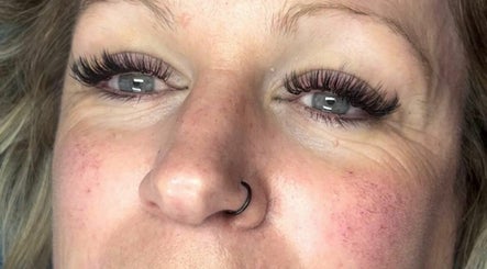 Lash Envy image 3