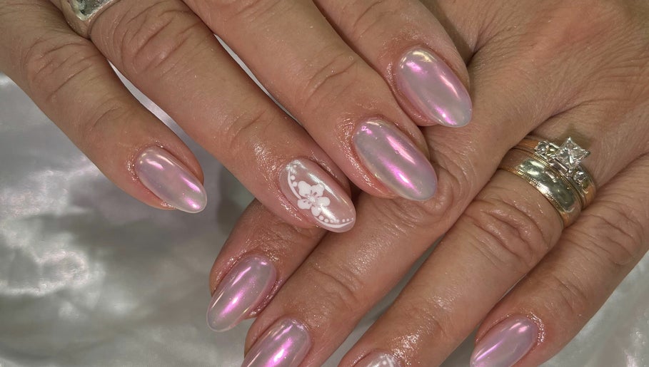 Far east nails image 1