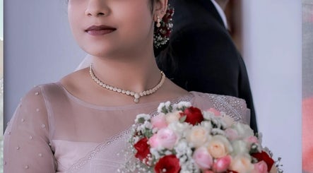 Luxura beauty privilege &makeup studio