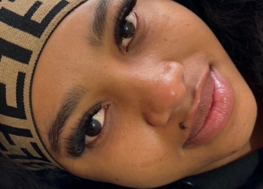 Beautiful eyelash extensions at LashesBycoley in Kempton Park, Gauteng, ZA, enhancing eyes with elegance.