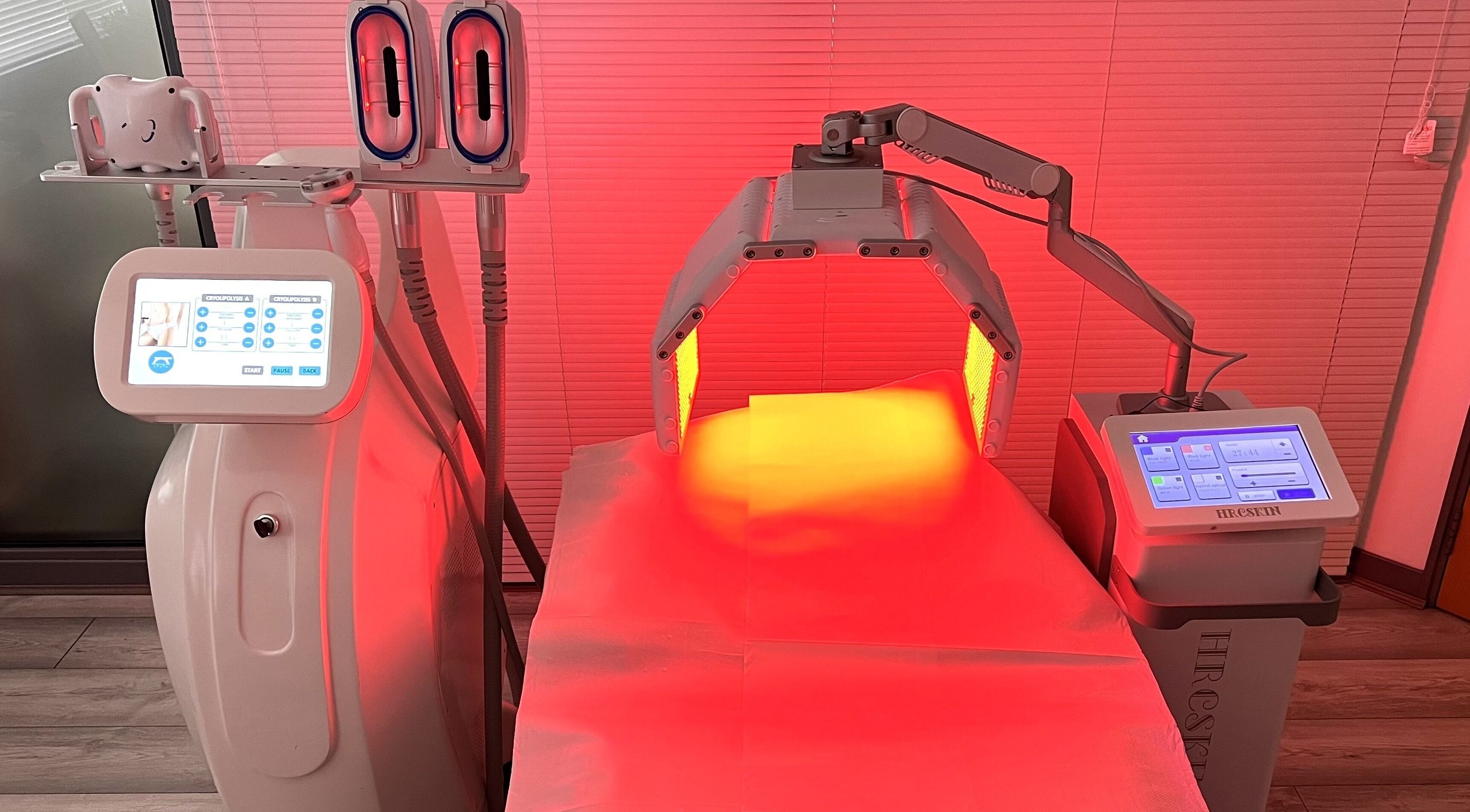 Red light therapy setup at Vivo Body Studio Birmingham, Birmingham, England, GB for skincare and wellness.
