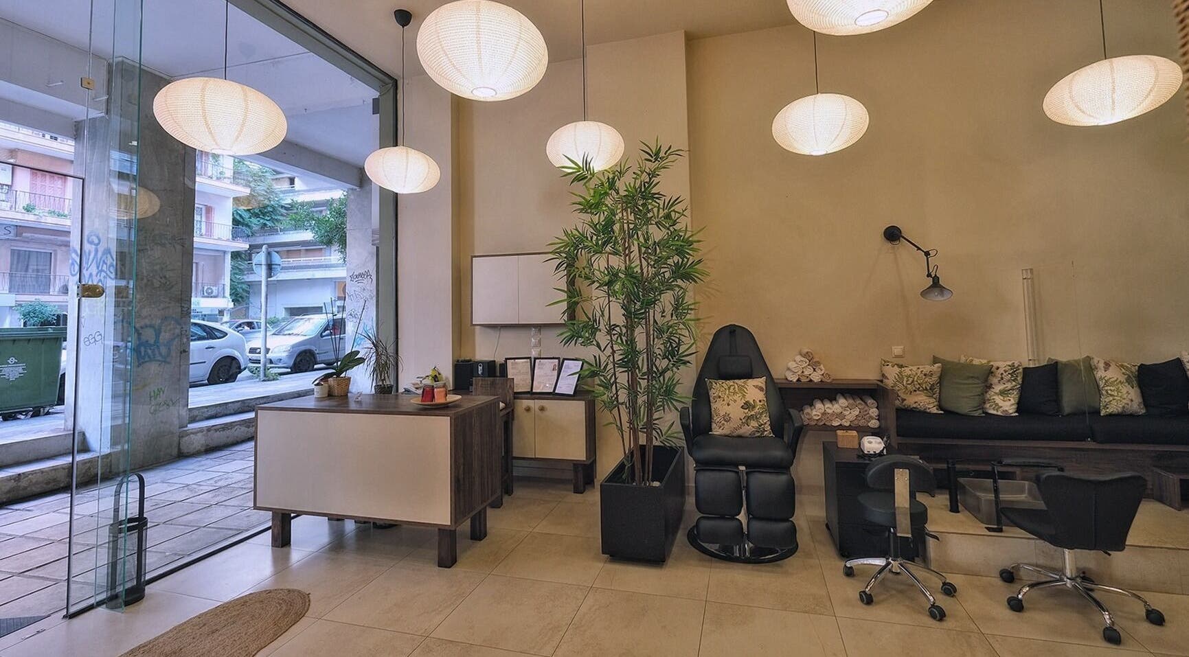 Ατμοσφαιρικό εσωτερικό του ZEN by Kristina Kole στη Θεσσαλονίκη, Θεσσαλονίκη, GR.