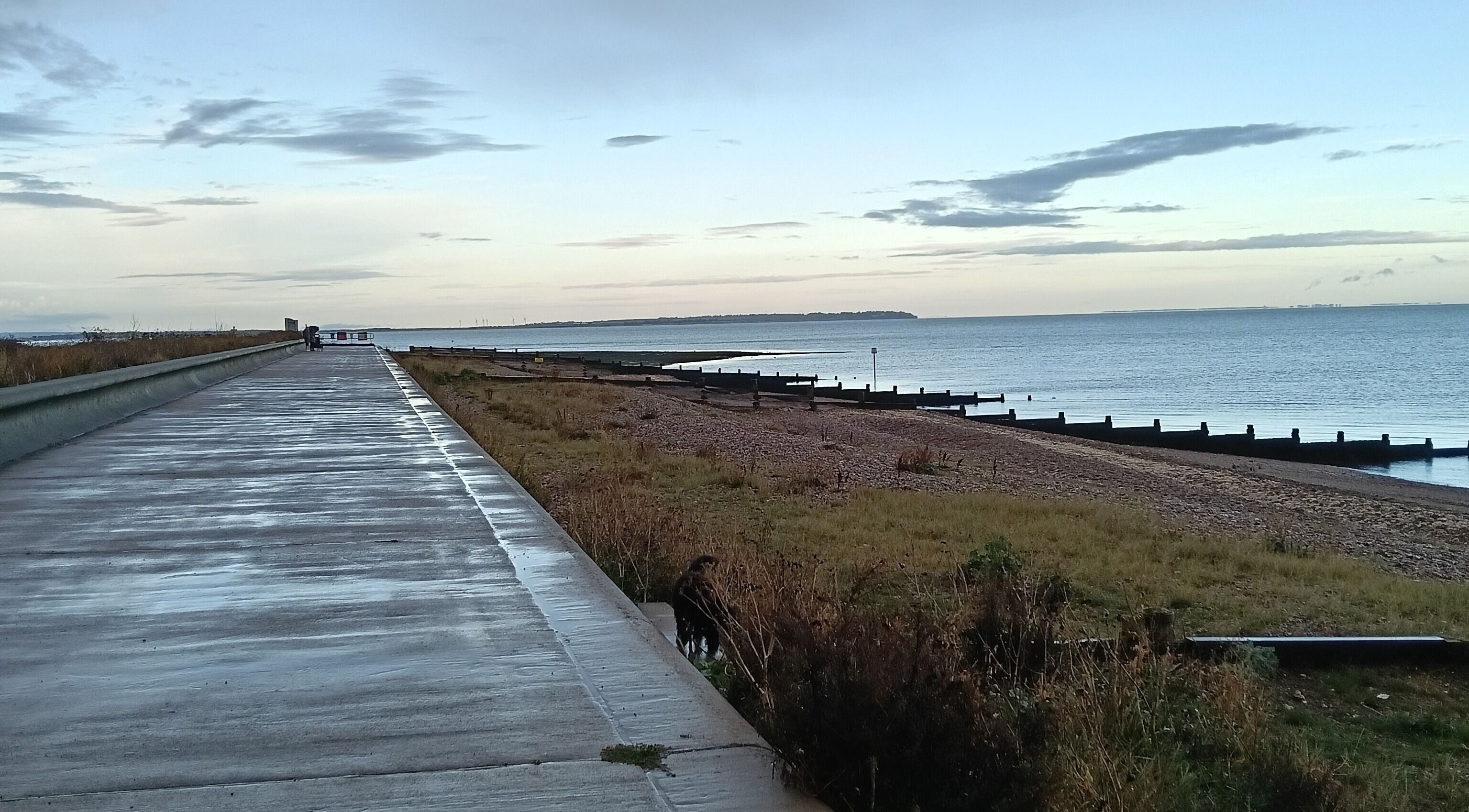 Picturesque beach near Jules Holistic Therapies in Canterbury, England, GB. Idyllic sea and pathway.
