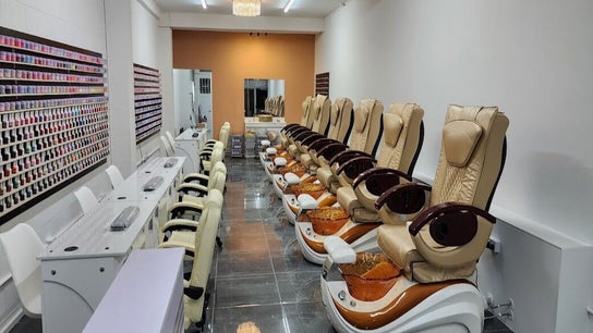 Pro nails and beauty spa