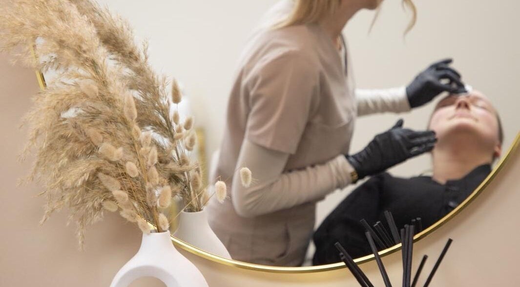 Aesthetic beauty treatment at Charlotte Elizabeth, Assington, England, GB with chic pampas grass decor.