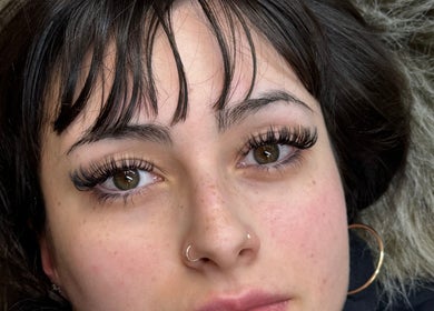 Close-up of eyelash extensions at Simply Stunning, London, England, GB highlighting stunning workmanship.