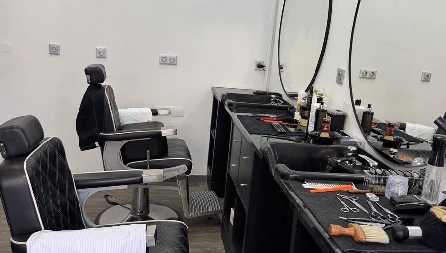 Barbearia Central Amora image 1