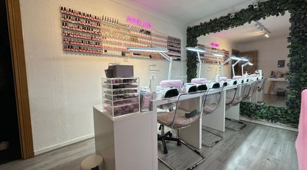 Anne Lima Nails & Beauty (Dublin 2) image 2