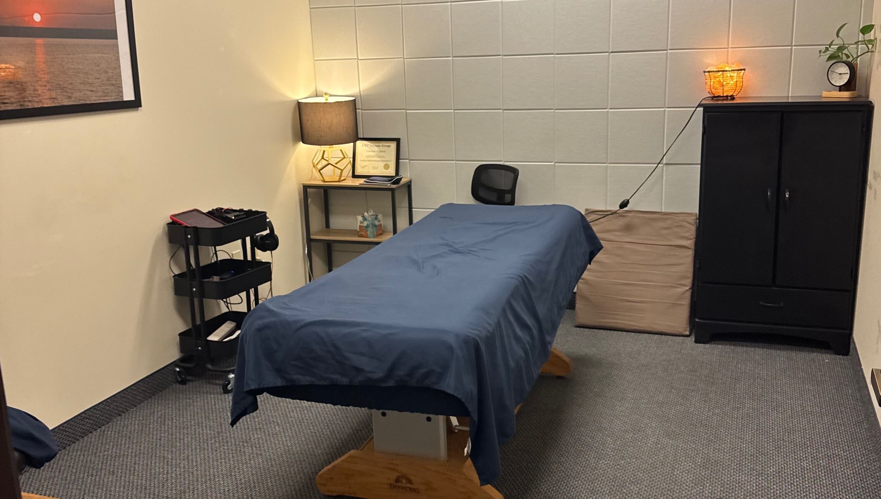 Cozy massage room at Revive Integrative Wellness | Grapevine, Texas, US with soothing ambiance.