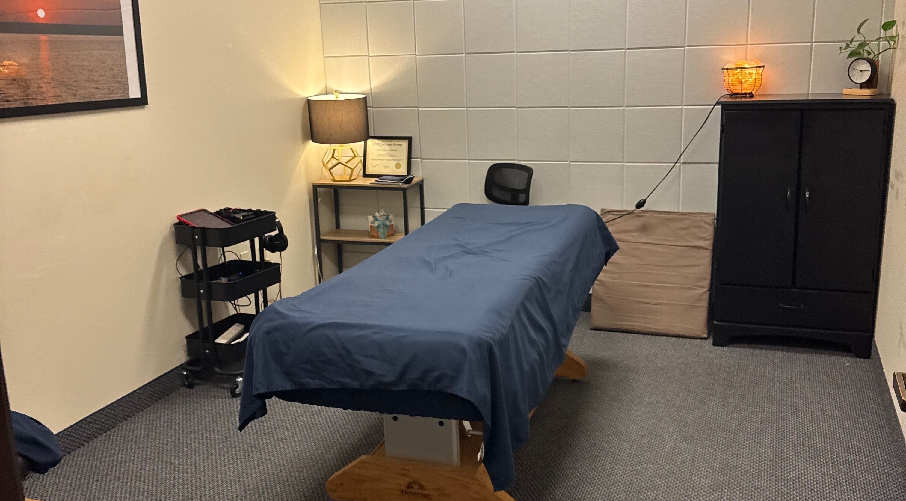Cozy massage room at Revive Integrative Wellness | Grapevine, Texas, US with soothing ambiance.