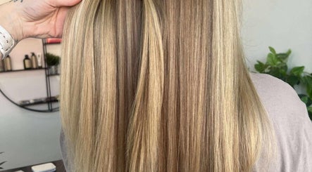 Envee Hair Studio image 2