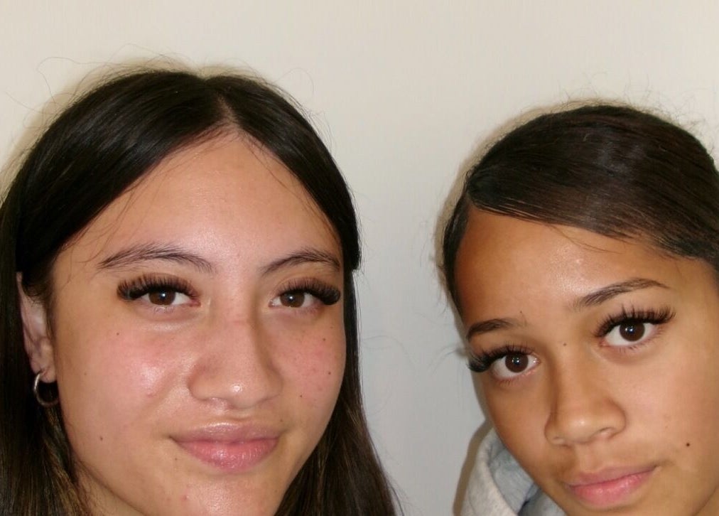 Two clients showcasing elegant eyelash extensions at Luxxy Lash Artistry, Levin, Manawatū-whanganui, NZ.