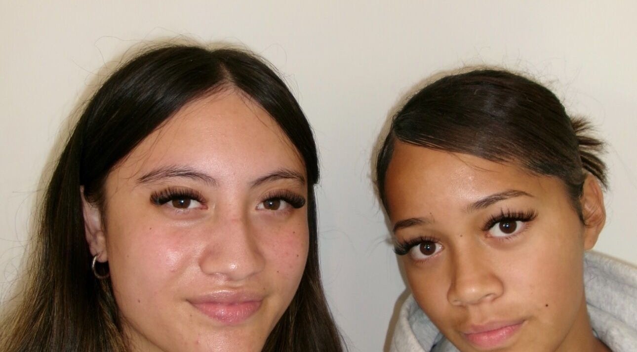 Two clients showcasing elegant eyelash extensions at Luxxy Lash Artistry, Levin, Manawatū-whanganui, NZ.