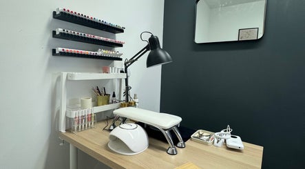 Beauty By Scanes, bilde 2