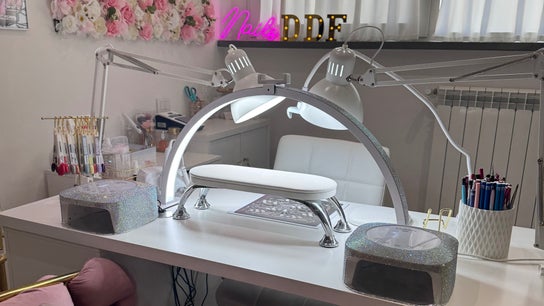 Daniela De Furia Nails Specialist