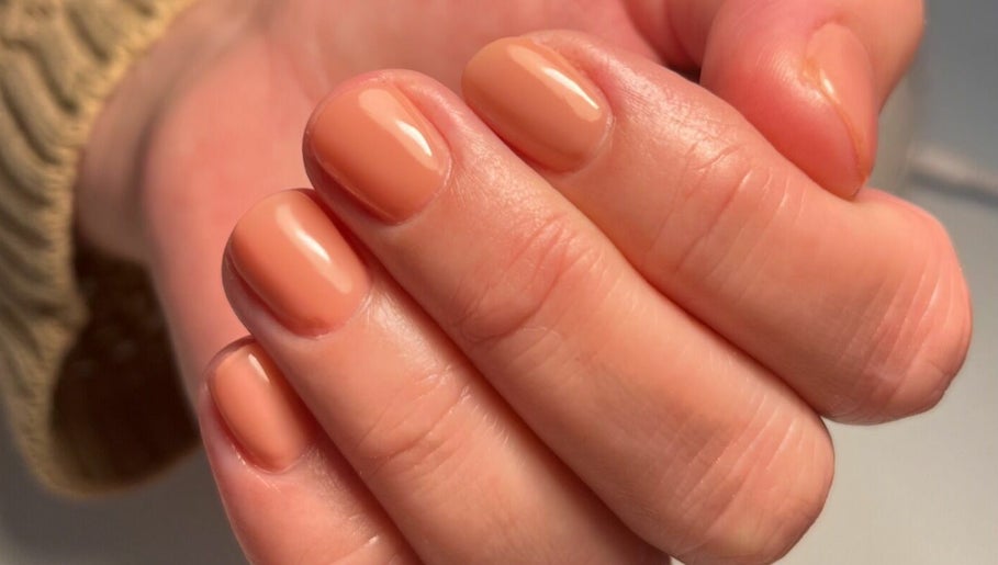 Honey Nails GC image 1