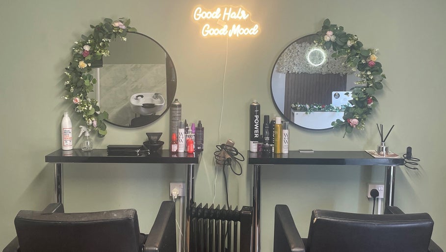 Glossy locks by Katie зображення 1