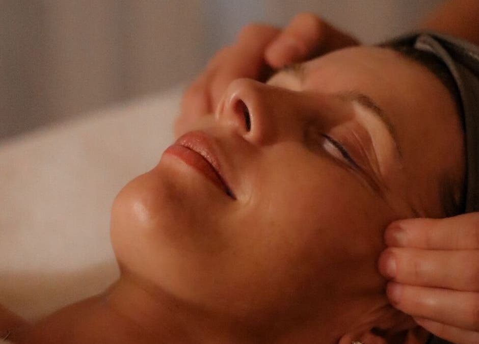 Relaxing facial massage at Rejuven8 Herbals in Ballito, Kwazulu-natal, ZA, promoting rejuvenation and wellness.