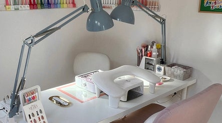 Lovelike Nail Studio