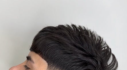 Corte de cabello moderno en 𝕮𝖍𝖎𝖒𝖎 𝖘𝖙𝖚𝖉𝖎𝖔 💈, Olavarría, Provincia De Buenos Aires, AR.