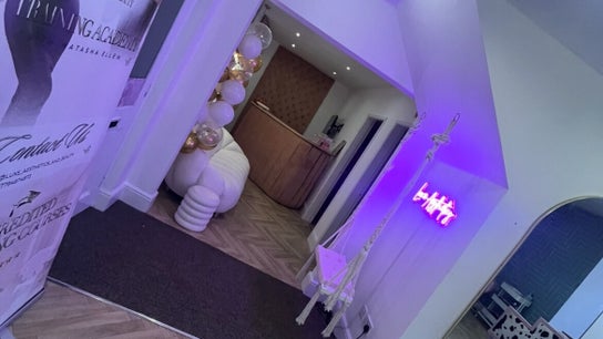 Luxe the school of aesthetics and beauty treatments and tan