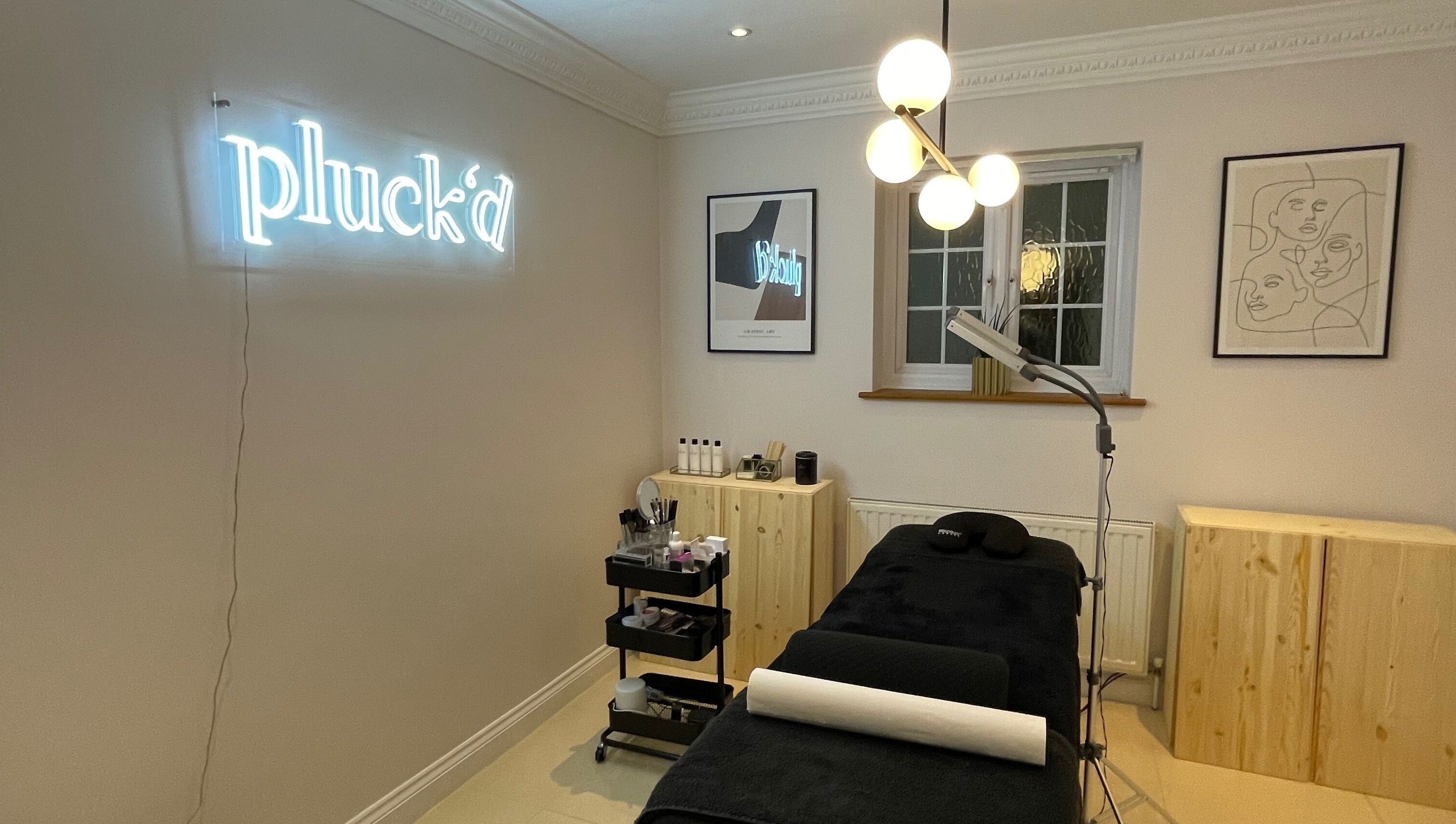 Cozy treatment room at Pluck’d Hornchurch, featuring elegant decor in Hornchurch, England, GB.
