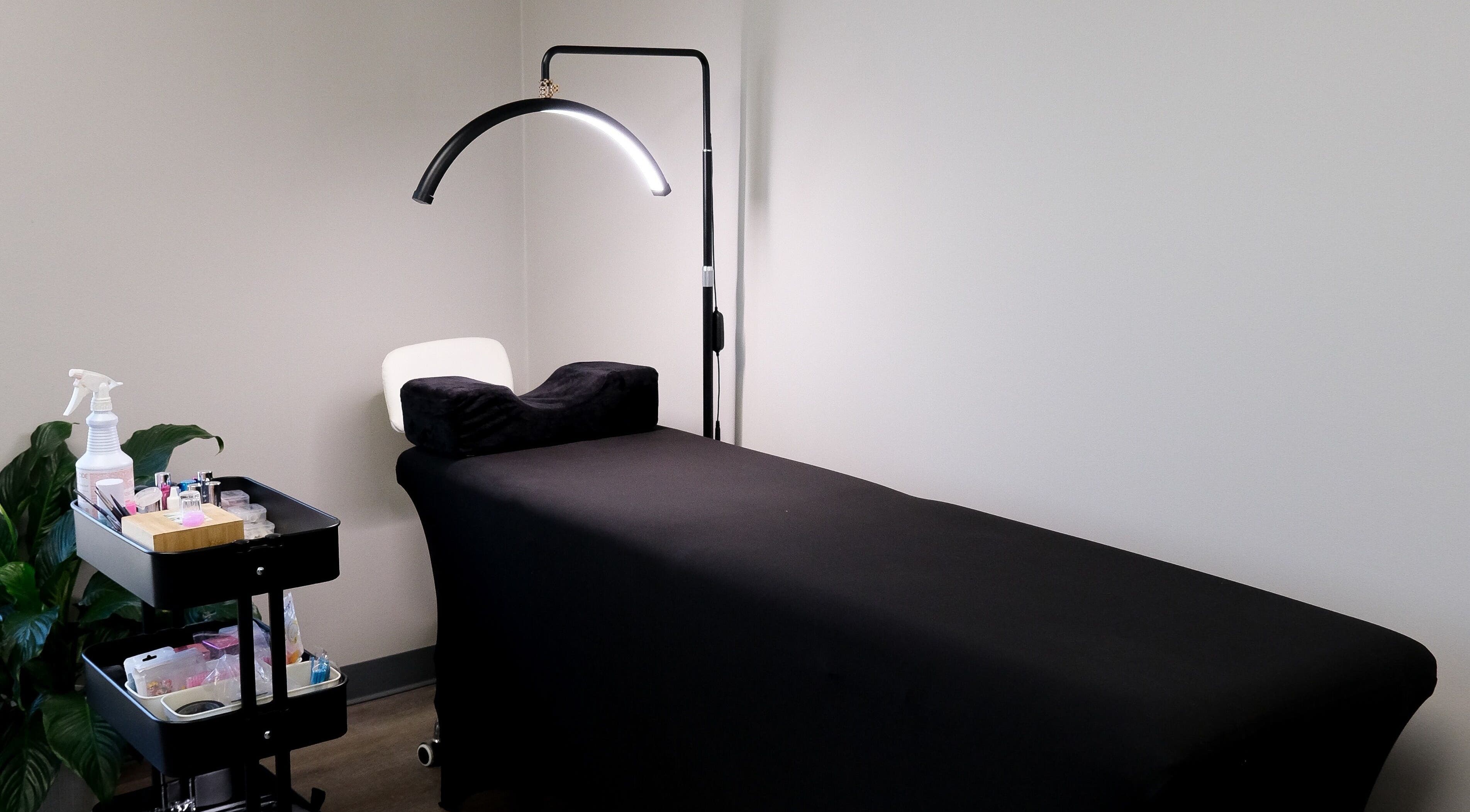 Затишна кімната для процедур у Mihotska.Marta, Schiller Park, Illinois, US.