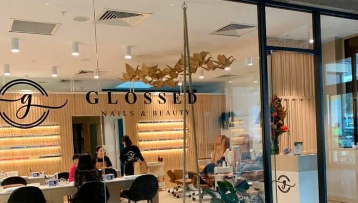 Glossed Nails and Beauty Studio – kuva 1