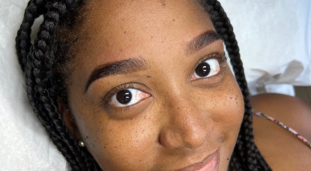 Sourire éclatant après soin beauté à Le Lodge (Elodie.Dln), Le Robert, MQ.