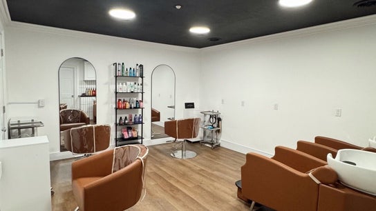 Salon Winston