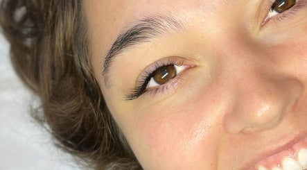 Balanced Beauty London | Chiswick & Mobile Eyelash Extensions image 3