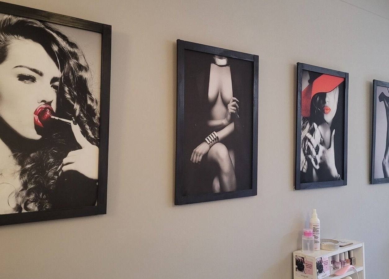 Chic art decor on display at Divine Sparkle, Randburg, Gauteng, ZA, enhancing the beauty of the venue.