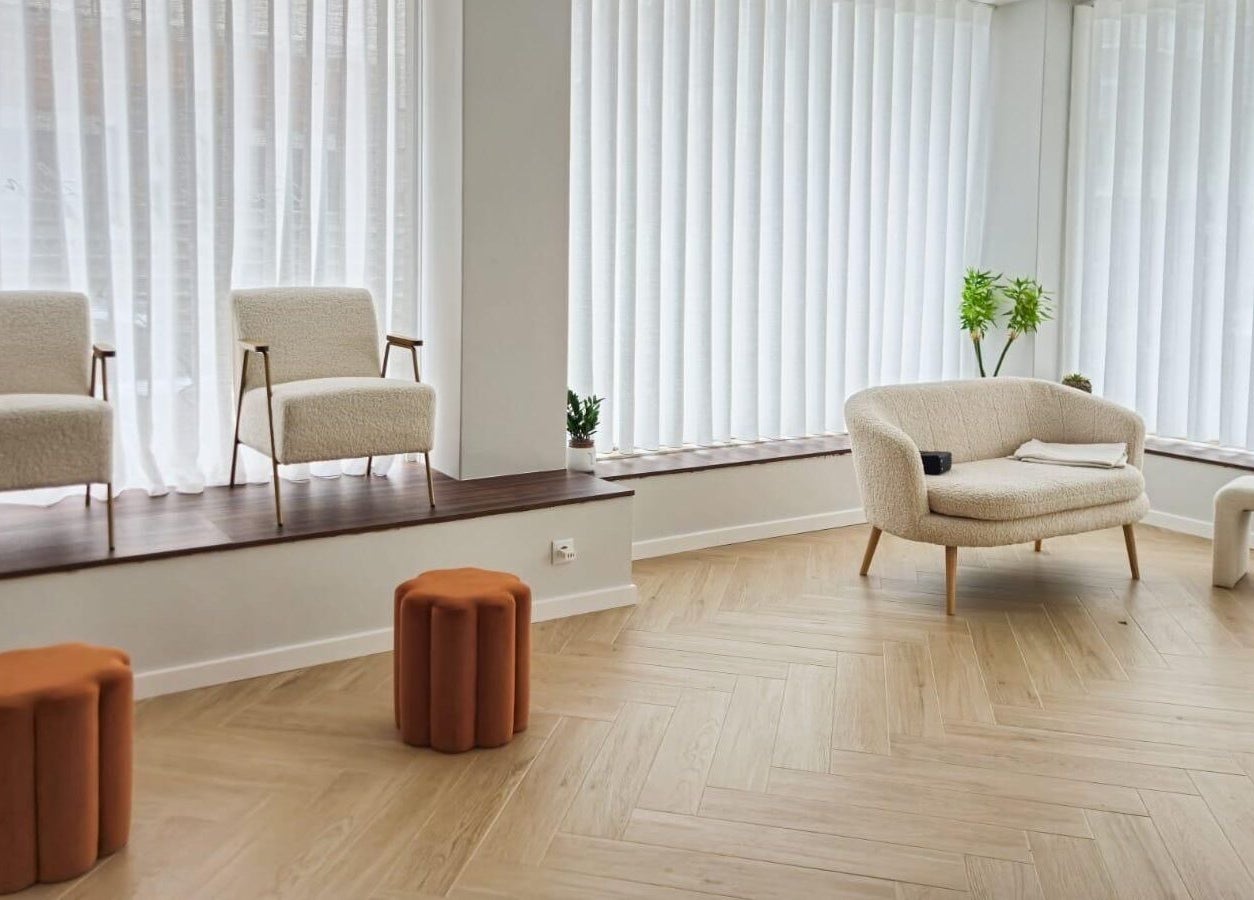 Espaço moderno e acolhedor no Bárbara Lima Beauty Studio em Moscavide, Lisboa, PT.