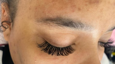 Prosperity Brow lash n nail bar image 2