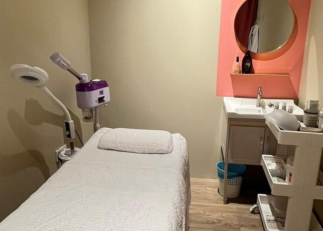 Cozy treatment room at Aurora Muslimah Salon & Spa Bandar Tropicana Aman, Telok Panglima Garang, Selangor, MY.