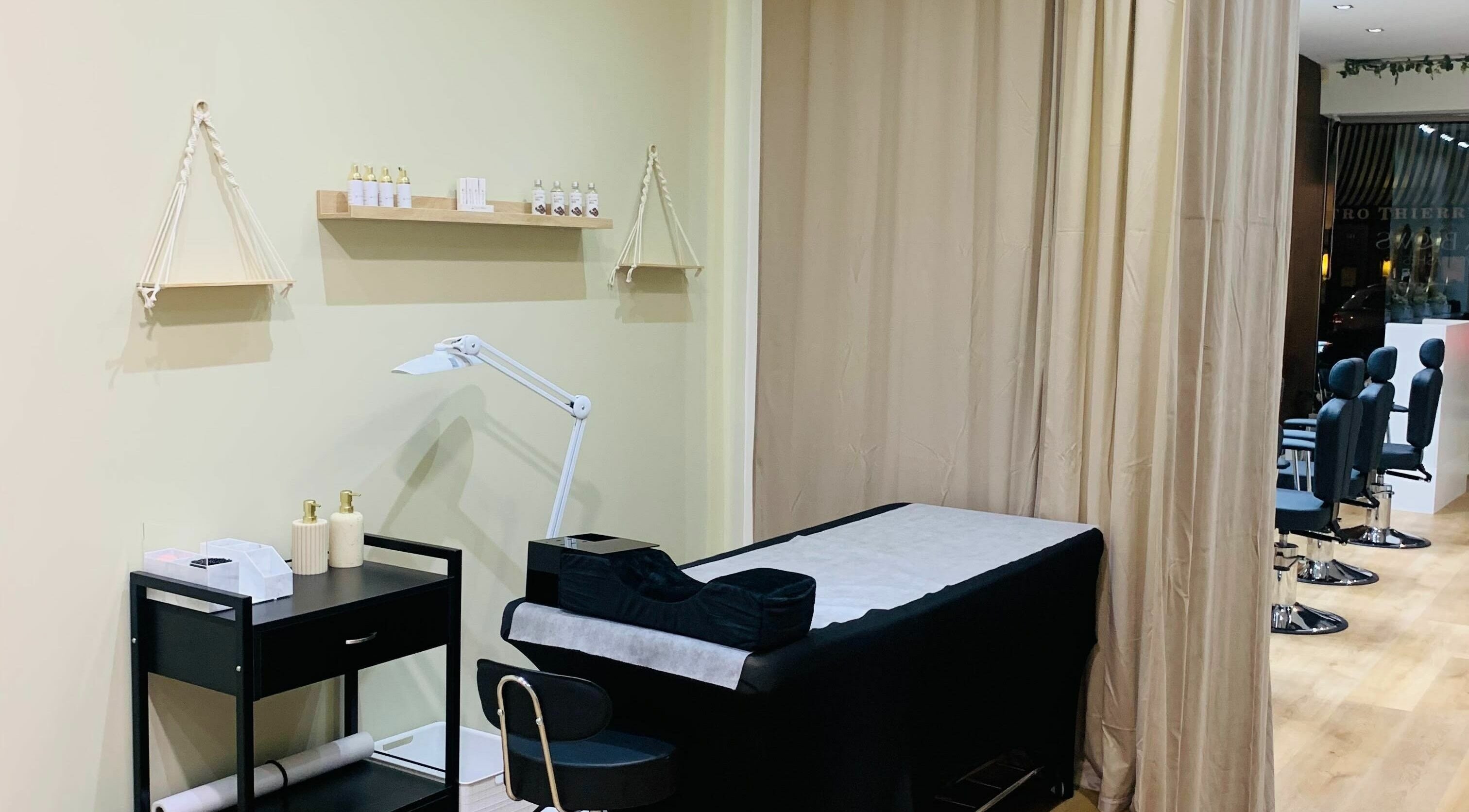 Tranquil treatment room at Fleek Brows, Prahran, Victoria, AU, showcasing a relaxing ambiance and modern decor.