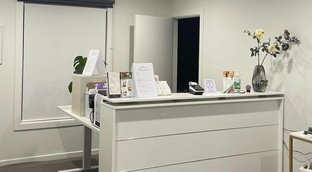 The Jungle Lash and Nail图像2