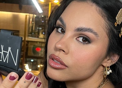 Elegantly styled woman showcasing makeup at Rafa Beauty, Dublin, County Dublin, IE.