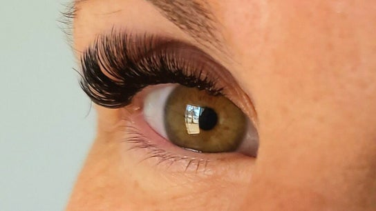 Lash-Tech & Beauty