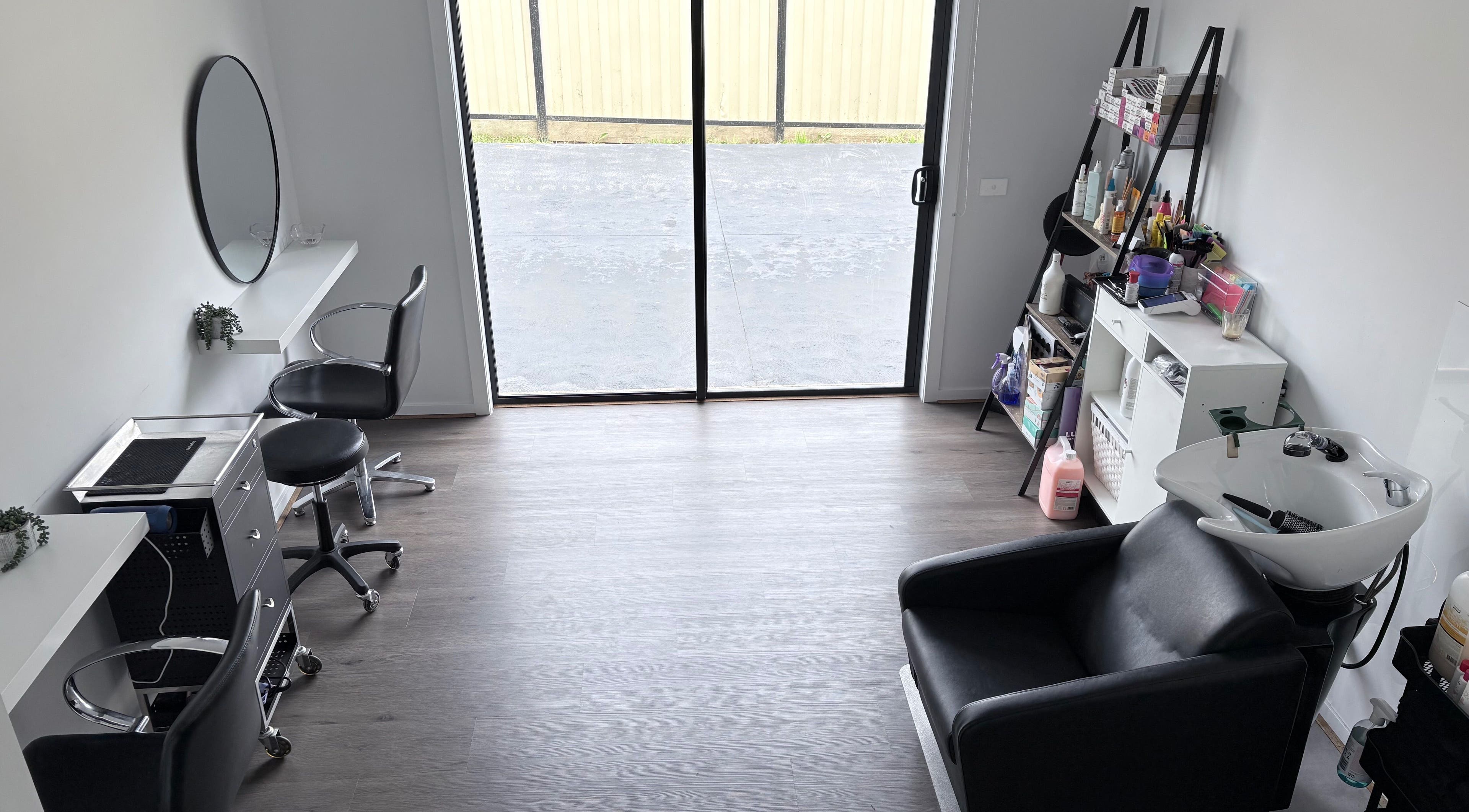 Modern salon interior at Malimou, Endeavour Hills, Victoria, AU featuring aesthetic workspace and styling chair.