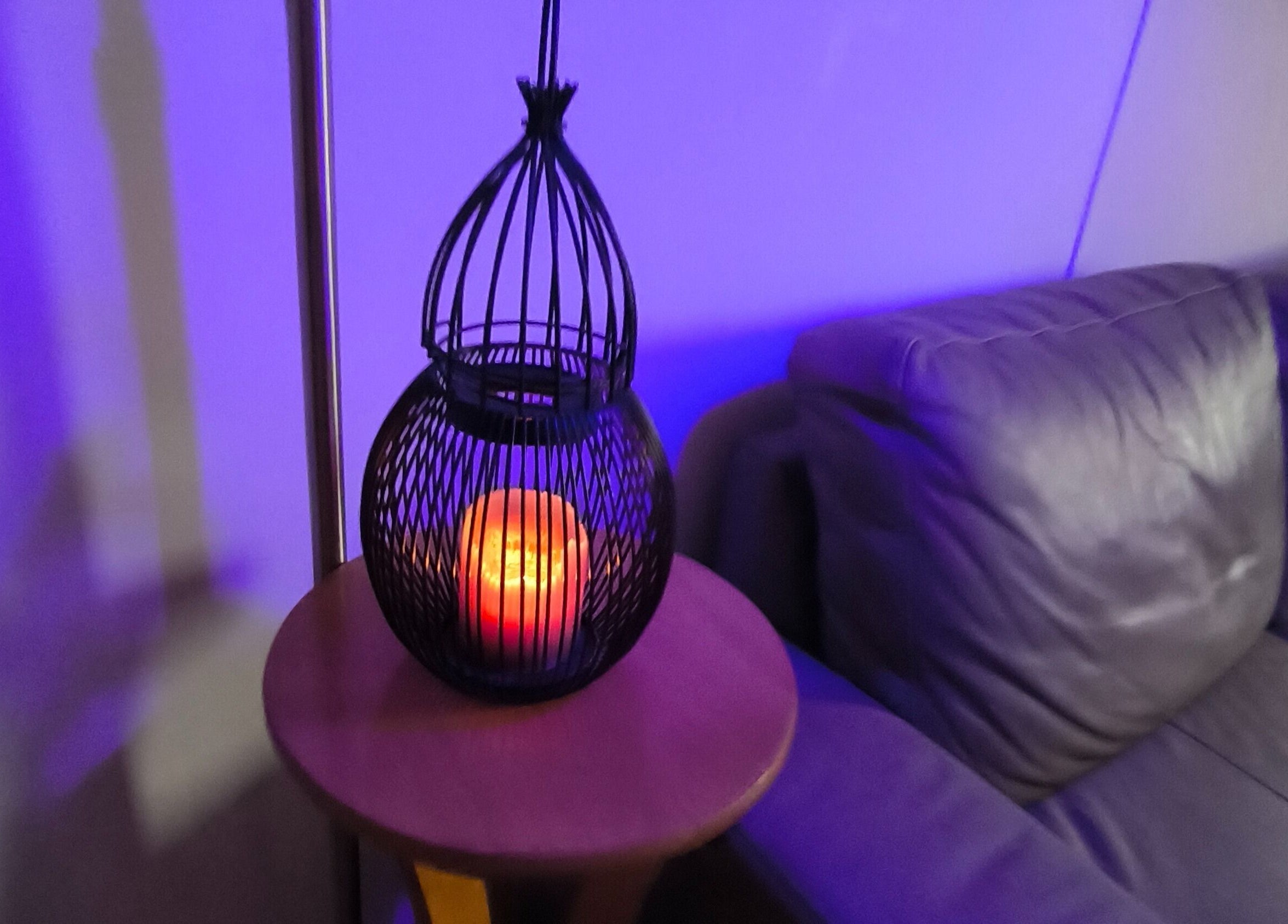 Lanterne apaisante chez Le Salon De Gaïa, Ducey-les-chéris, Normandie, FR.