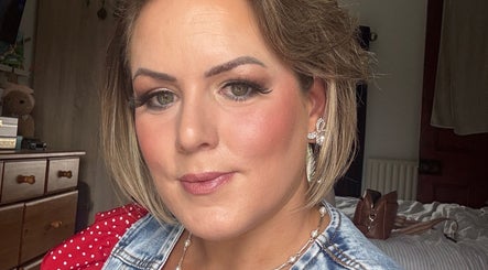 Styled client at Hair’On Hill, Caledon, Northern Ireland, GB showcasing elegant makeup and accessories.