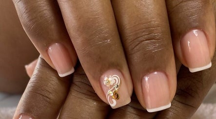 Yarys Nails