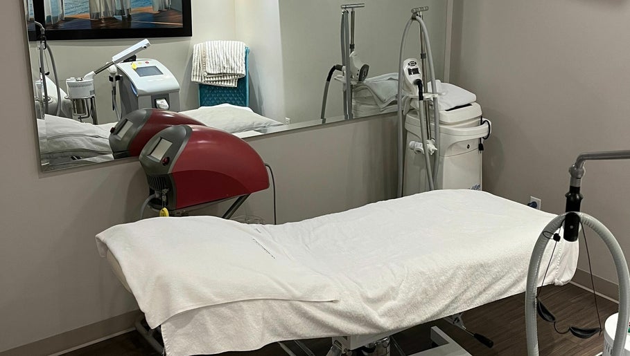 Skin and Bodyfresh Med Clinic + Spa image 1