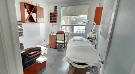 Skin and Bodyfresh Med Clinic + Spa afbeelding 2