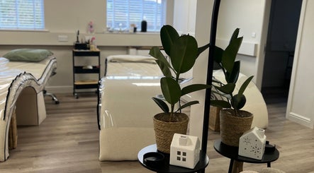Dermis Clinic Medical Aesthetics & Wellbeing image 3