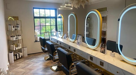 Immagine 2, Hideaway Hairdressing