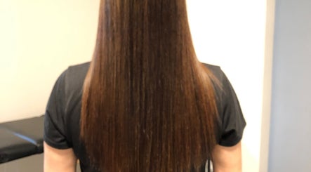 Luizza Straightening & Lashes image 2