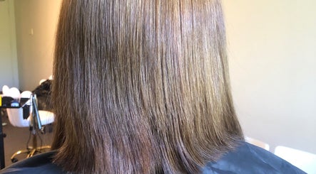 Luizza Straightening & Lashes image 3